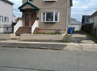 826 E Curtis St FLOOR 2, Linden, NJ 07036