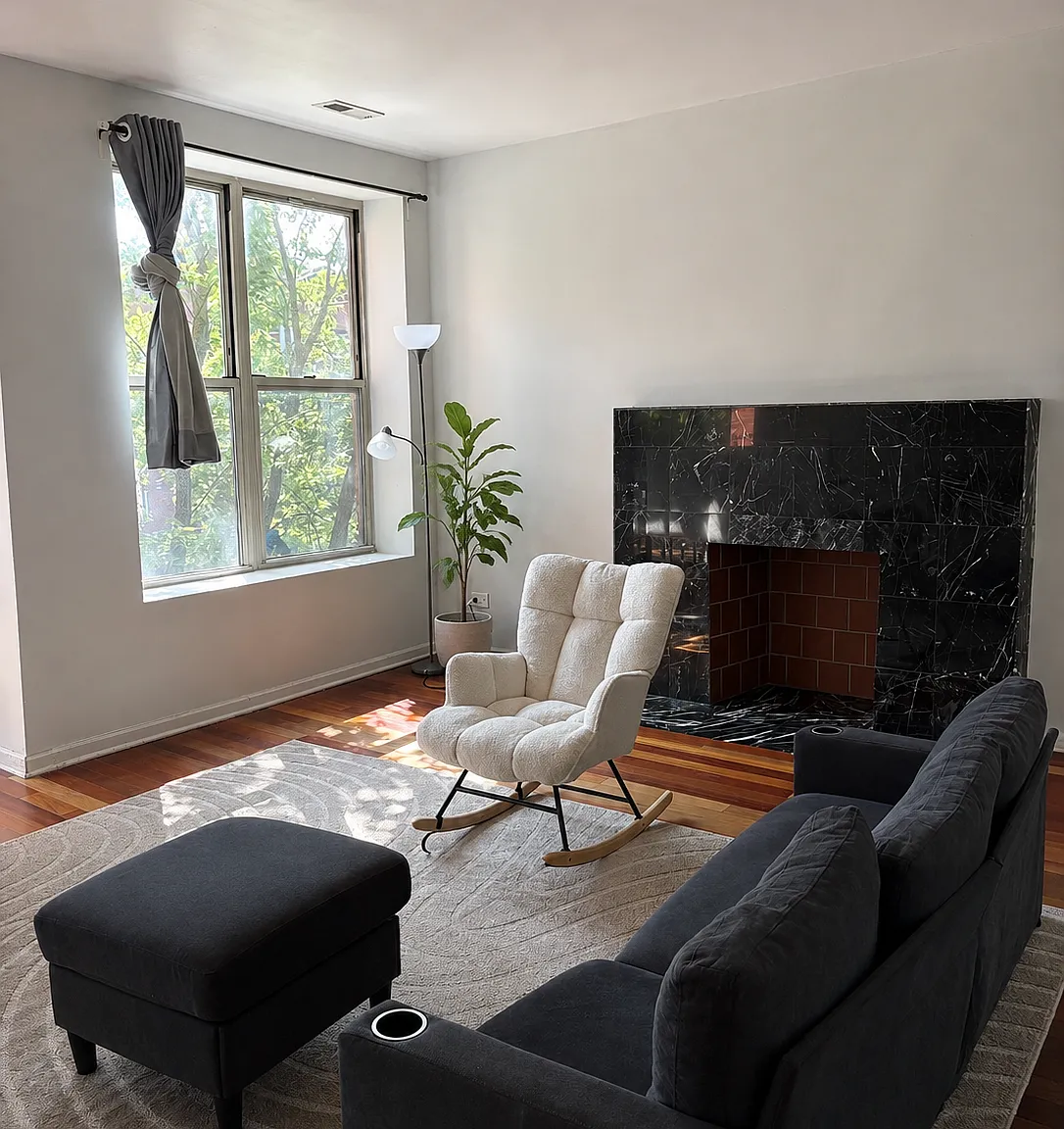 5 bed, 2.5 bath, 2100 sqft, $3,900 — Photo 1