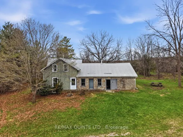 1079 Clearview Rd, Centre Hastings, ON K0K 3E0