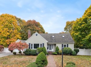 16 Meriam St, Wakefield, MA 01880