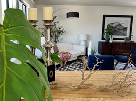 5034 Templeton St, Los Angeles, CA