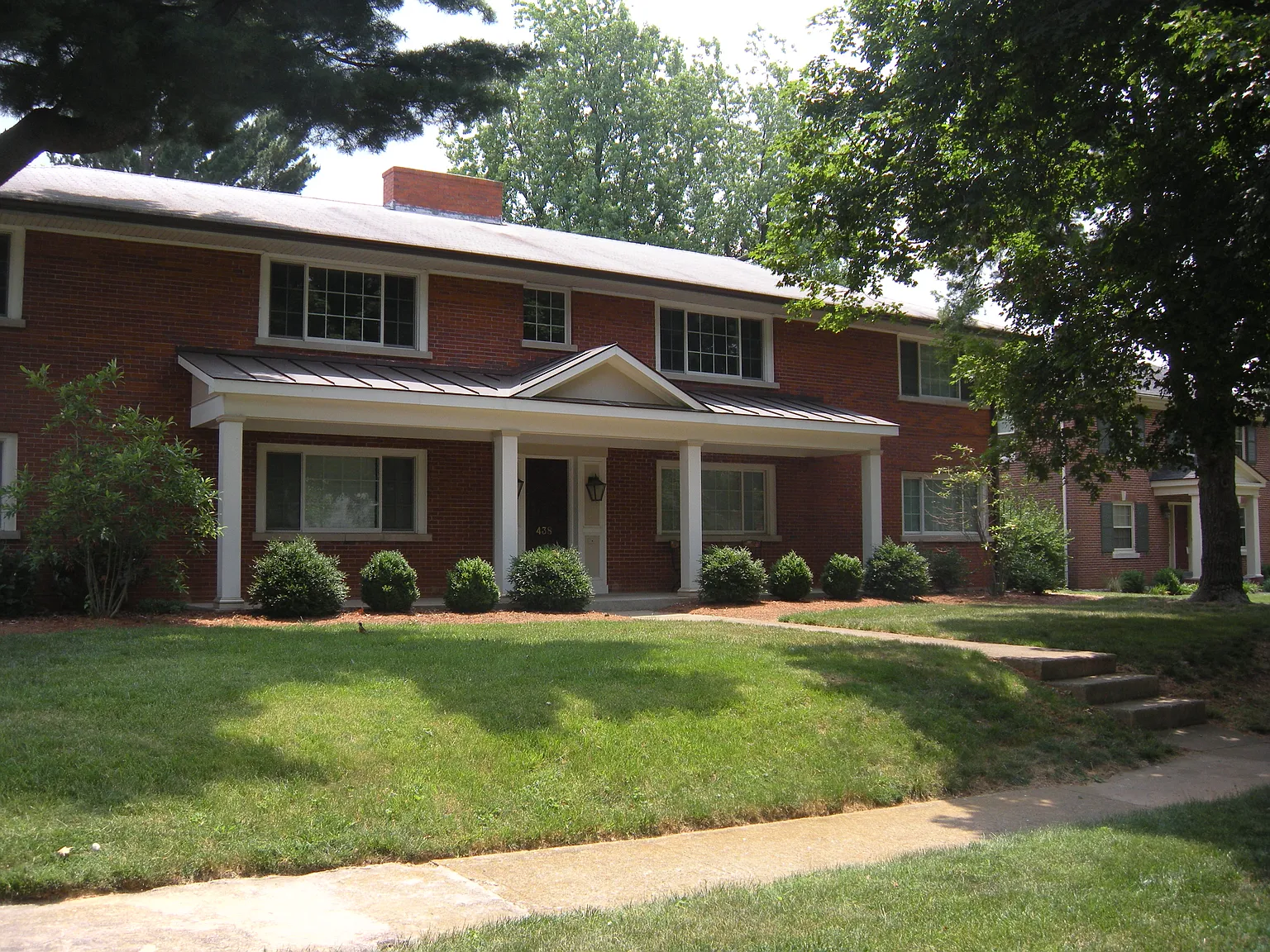 2 bed, 1200 sqft, $1,595 — Photo 2