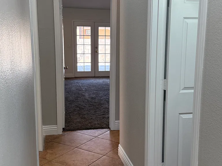 4820 Patterson Ave — Photo 26