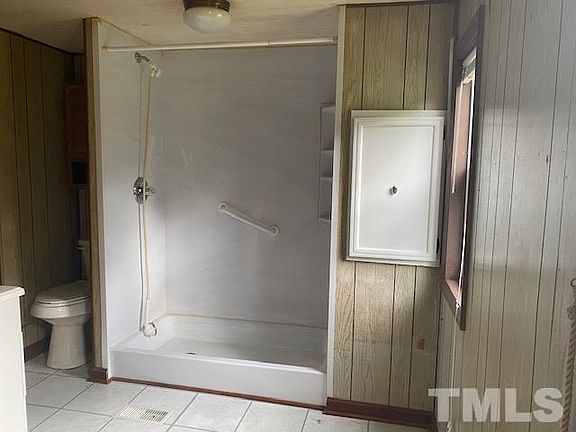 5th image of 2528 W Chapel Hill Greensboro Rd