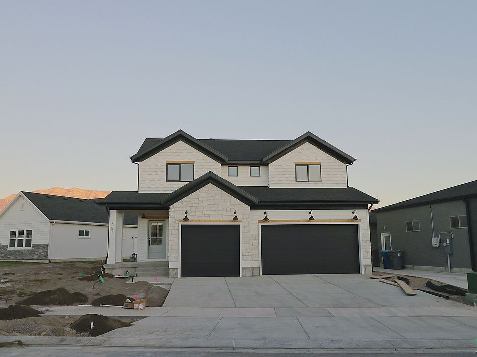 1st image of 257 S Chardonnay Cir