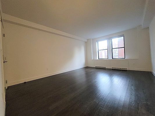 1st image of 666 W End Ave APT 12KM