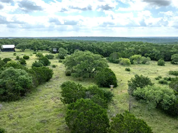 1 Skyridge Rd, Lampasas, TX 76550