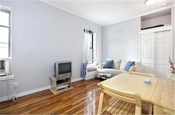 Sold by Douglas Elliman | media 10