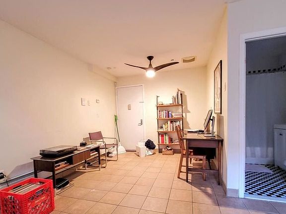 5th image of 41 Melrose St APT 1B