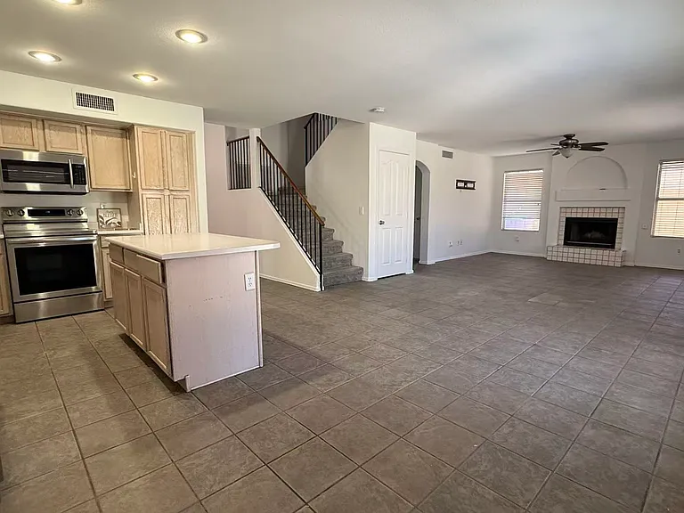2616 N 126th Dr — Photo 3
