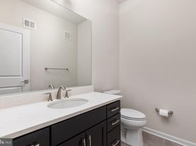 23225 Milltown Knoll Sq, Ashburn, VA