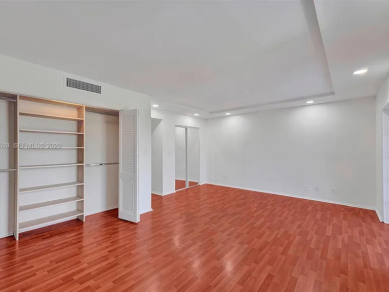 1001 Three Islands Blvd #28 — Photo 31