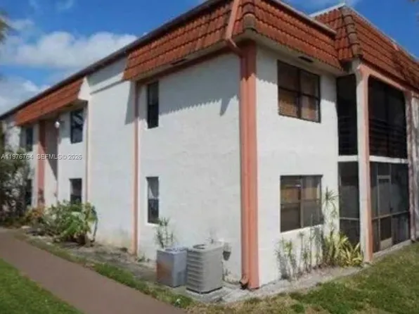 851 NE 207th Ter #6103, Miami, FL 33179