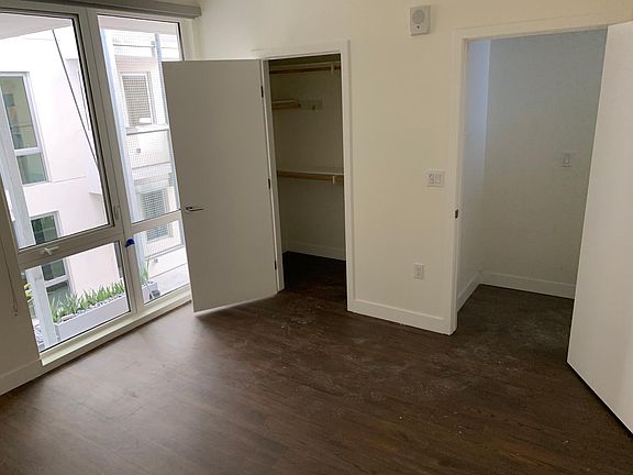 2nd image of 4330 Alabama St #324