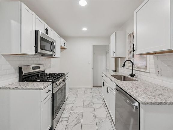5th image of 5101 NE 39th St