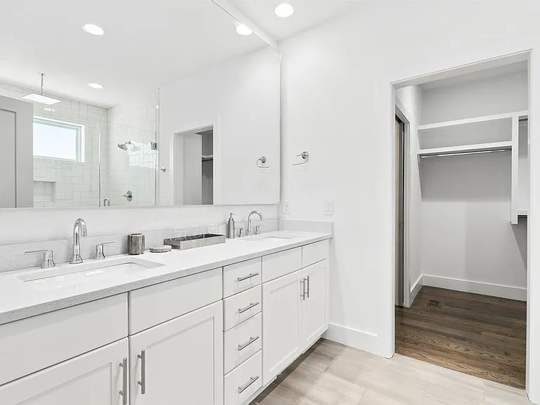 902 Archer St — Photo 15