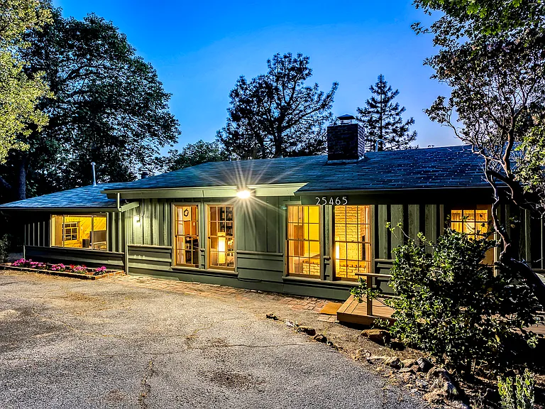 25465 Seneca Dr — Photo 49