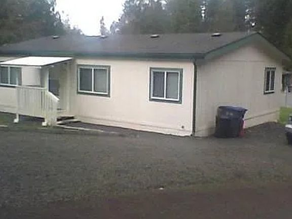 2nd image of 61 SE Barberry Ct