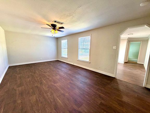 2nd image of 5535 Main Ave