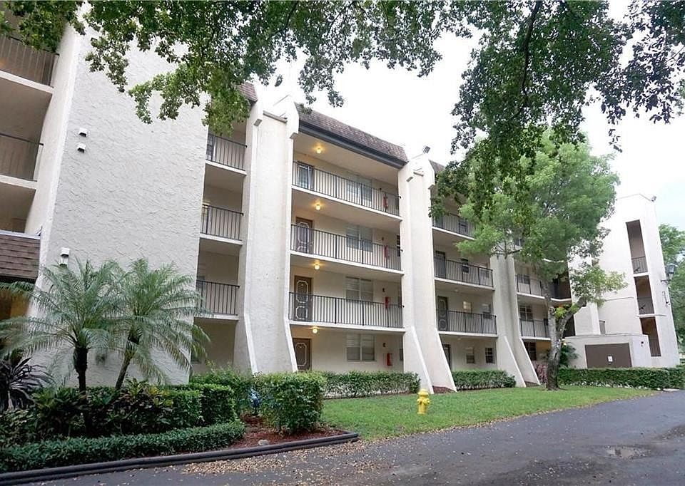 1st image of 9410 Poinciana Place #303