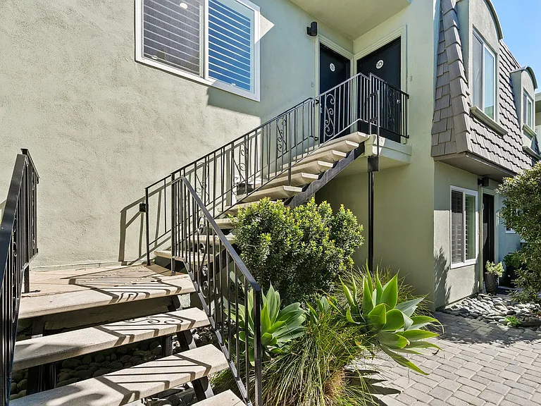 Muir Place — Photo 93