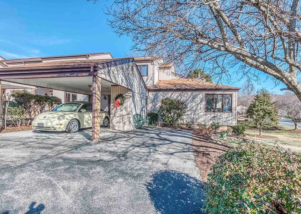1st image of 1068 Pebble Dr