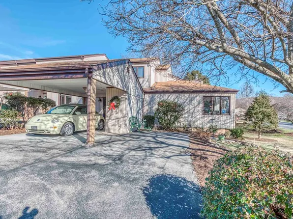 1068 Pebble Dr, Bristol, VA 24201