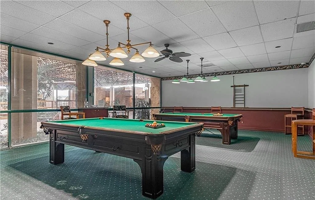 2 bed, 1138 sqft, $1,950 — Photo 4
