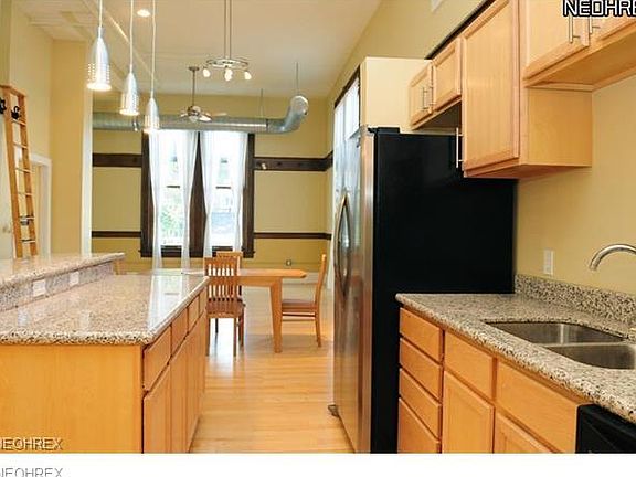 5th image of 3200 Franklin Blvd Unit 112