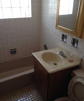 5th image of 11429 S Saint Louis Ave