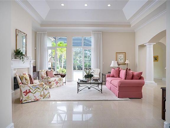 3rd image of 902 Cove Point Pl