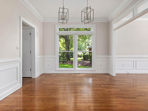4th image of 1204 Wynnwood Ct