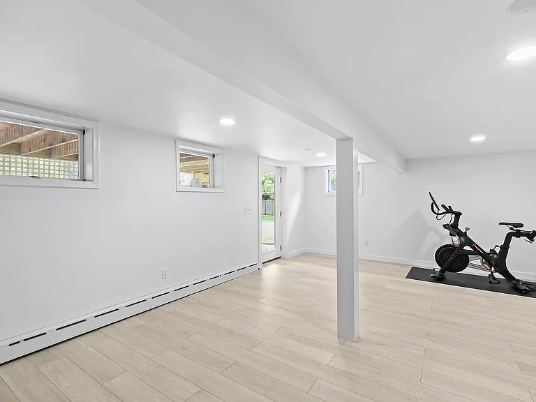 336 Bluff Rd — Photo 25