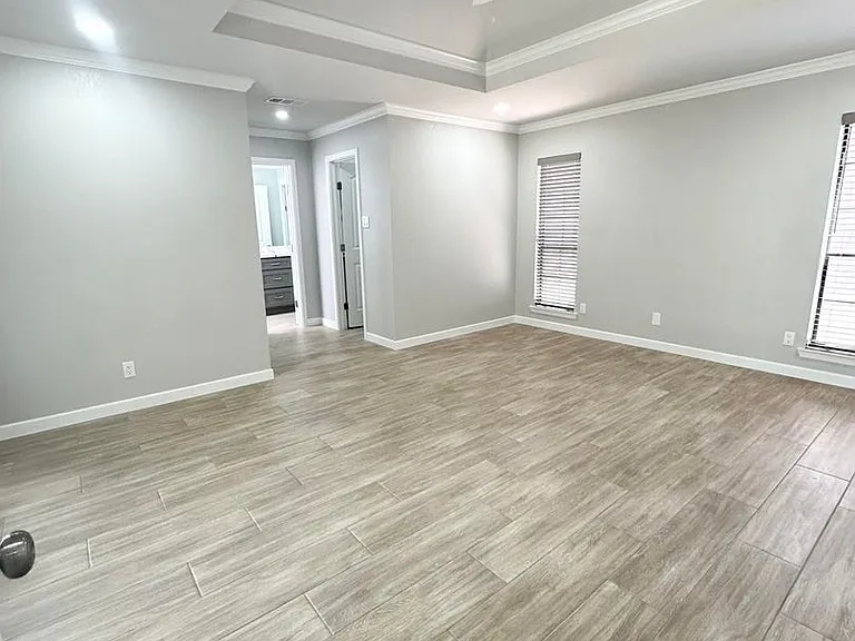 2302 Wydewood Dr — Photo 11