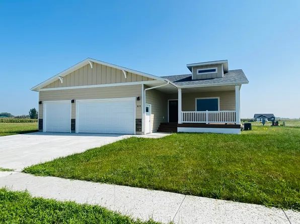 819 S Ibis St, Aberdeen, SD 57401