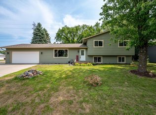 100 Marvin Elwood Rd, Monticello, MN 55362