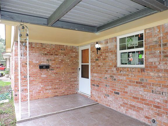 3rd image of 2710 Dewberry Ln