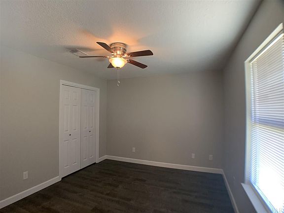 5th image of 836 Amberwood Dr