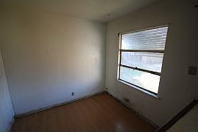 4th image of 1607 W Oxford Way