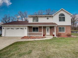 6749 S 34th St, Franklin, WI 53132