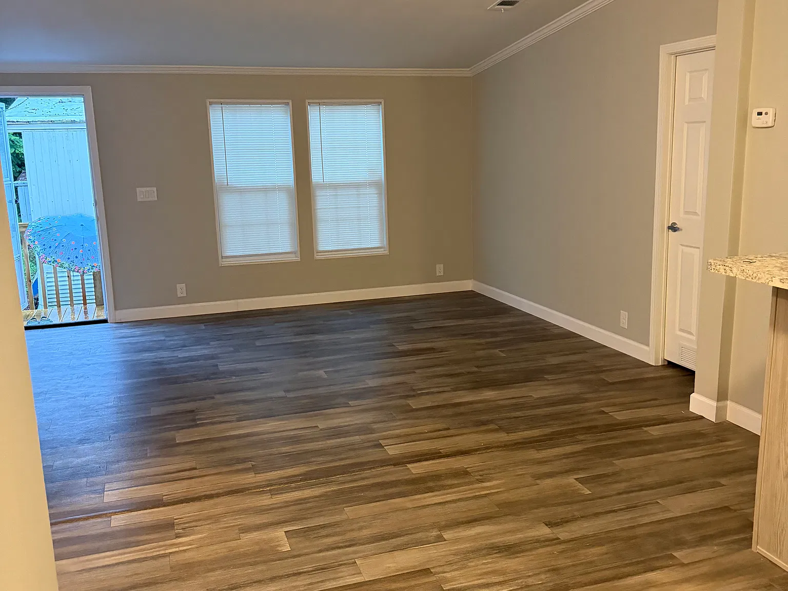 3 bed, 1400 sqft, $1,875 — Photo 1