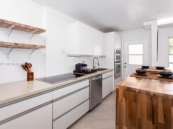 4th image of 525 Meridian Ave APT 203