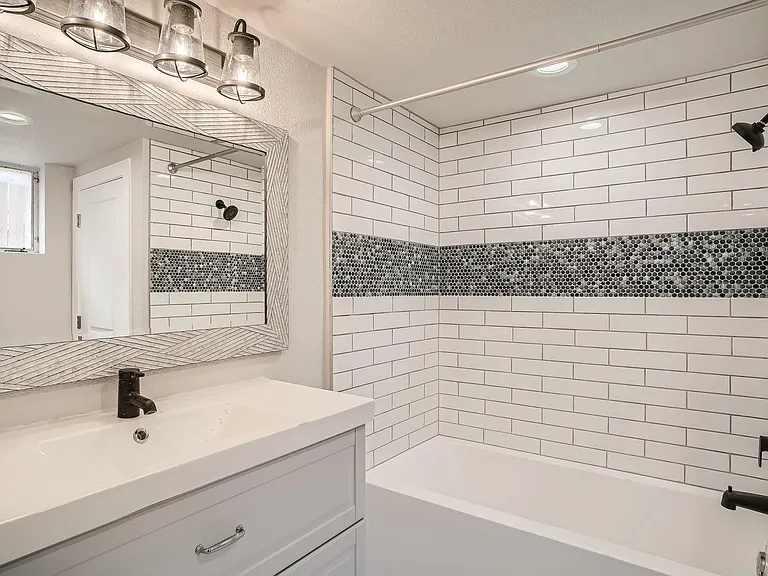 2280 Kendall St — Photo 17