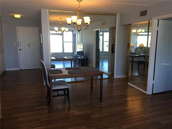 5th image of 634 Edgewater Dr Unit 547