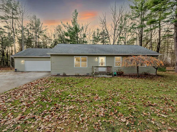 126 Dexter St, Prudenville, MI 48651