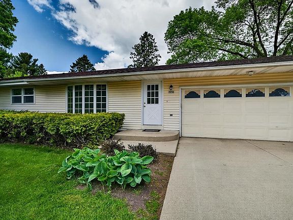2nd image of 5630 Lacy Road