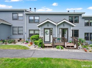 103 Lake Vista Dr UNIT 103, East Hampton, CT 06424
