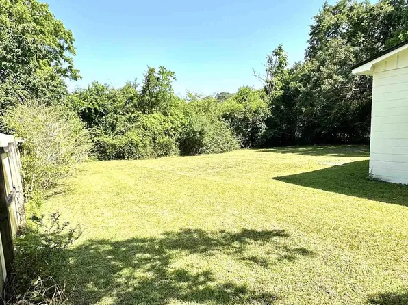 313 Rhoda St, Pensacola, FL 32503