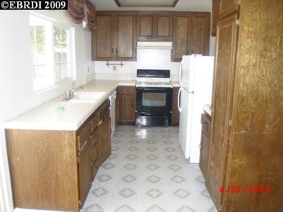 4th image of 4576 Darcelle Dr