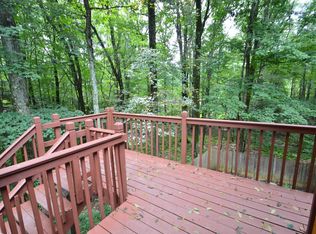 3244 Pocono Dr, East Stroudsburg, PA 18302